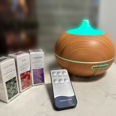 Essential Oil Humidifier + 3 Oils - Light Oak