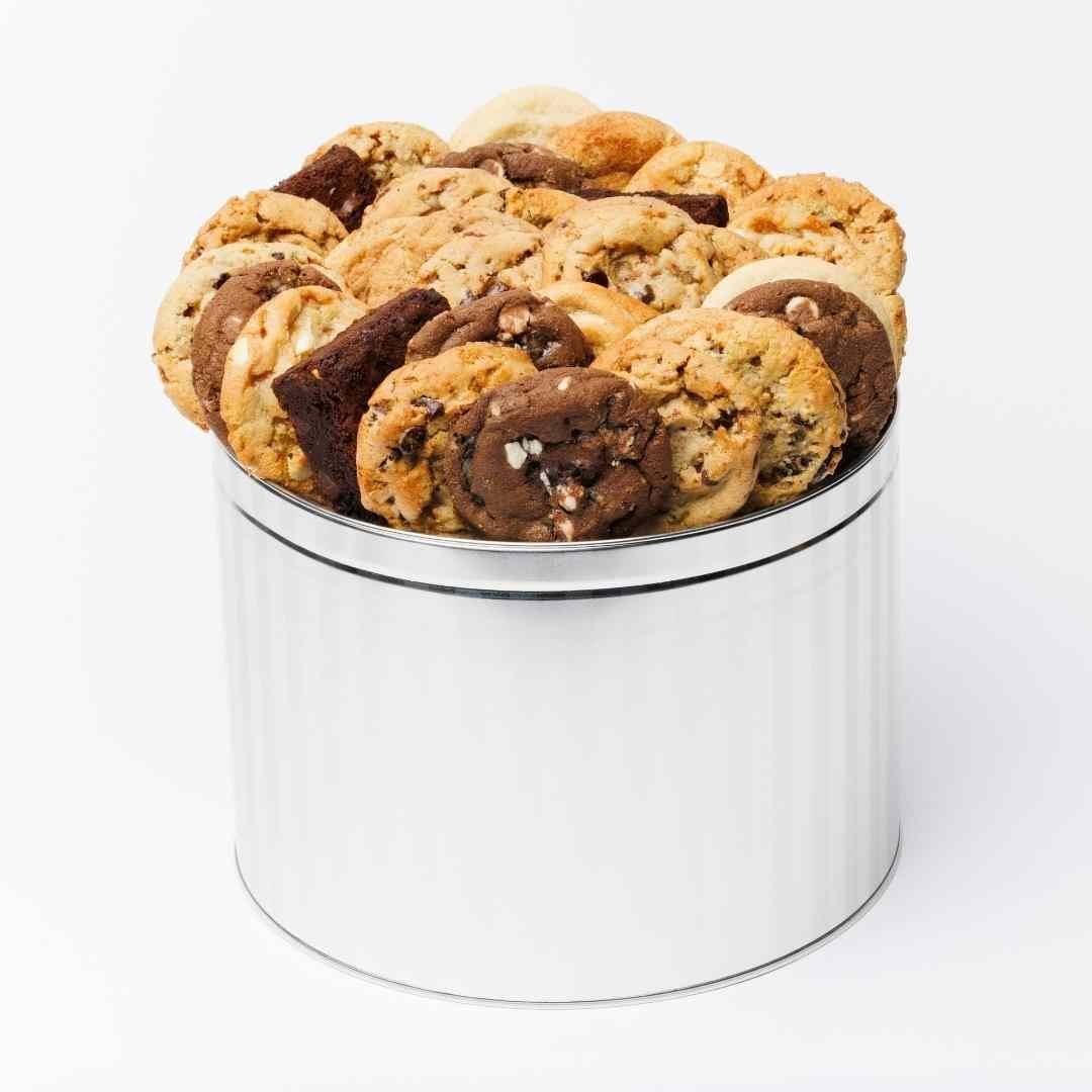 Great 8 assortment gourmet cookie and brownie gift tin