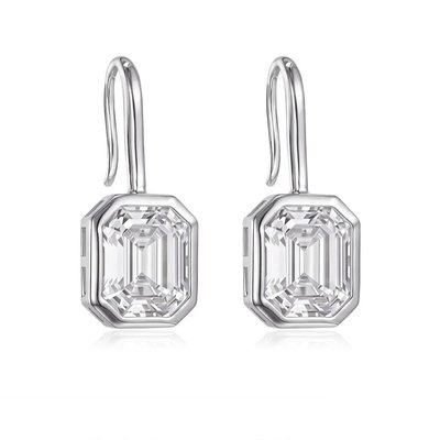 Kelly Diamond Crystalline