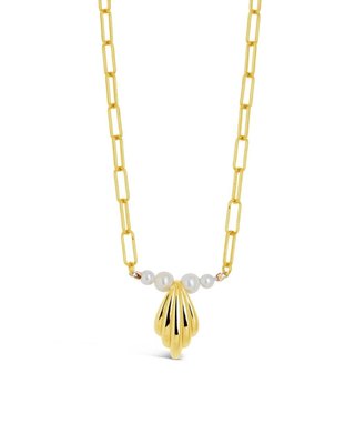 Chérie Pearl Shell Pendant Necklace