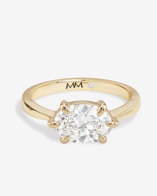 She's On Point Ring