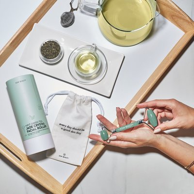 Mint Green Tea Jade Crystal Facial Roller