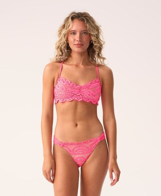 Tulip Lace Fanned Bottom