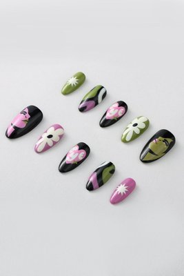 Reverie By Camila Rosa - Press-on Nails