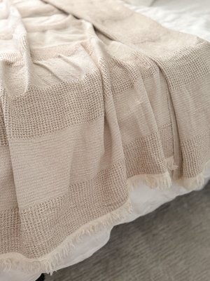 Umbra Cotton Waffle Bed Blanket
