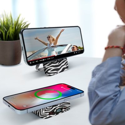 Wireless Charging Battery with Stand - Zebra