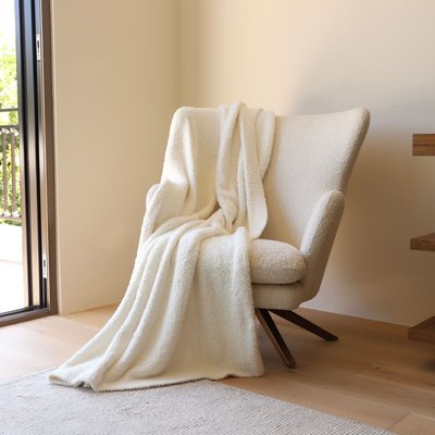Feather Yarn Throw - Ivory