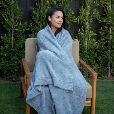 Feather Yarn Throw - Coastal Blue