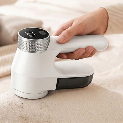 Rechargeable Fabric Shaver - White