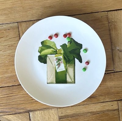 Round Porcelain Tray - Present