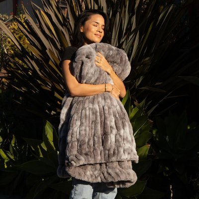 Ribbed Faux Fur Throw - Marbled Grey