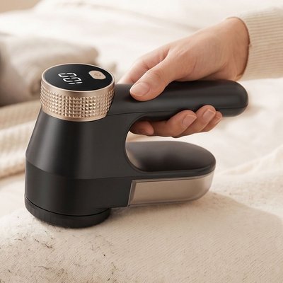 Rechargeable Fabric Shaver - Black