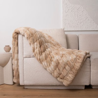 Ribbed Faux Fur Throw - Marbled Caramel
