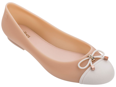 MELISSA DOLL V AD