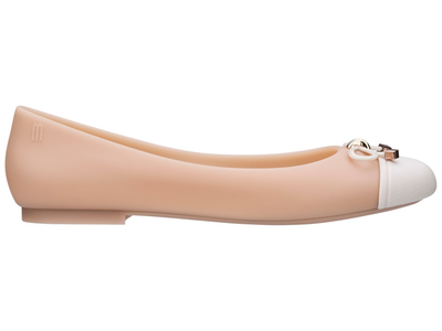MELISSA DOLL V AD