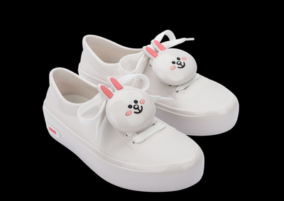 MELISSA STREET + LINE FRIENDS