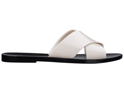 MELISSA ESSENTIAL SLIDE AD