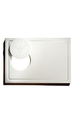 Bullring Magnetic Mess-free Plastic Cutting Board, 13" X 19"