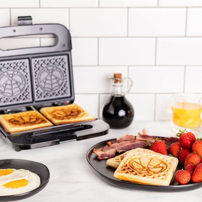 Marvel's Spider-Man Waffle Maker - Chibi Spidey Waffles