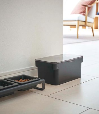 Airtight Pet Food Storage Container (3 Lbs.)
