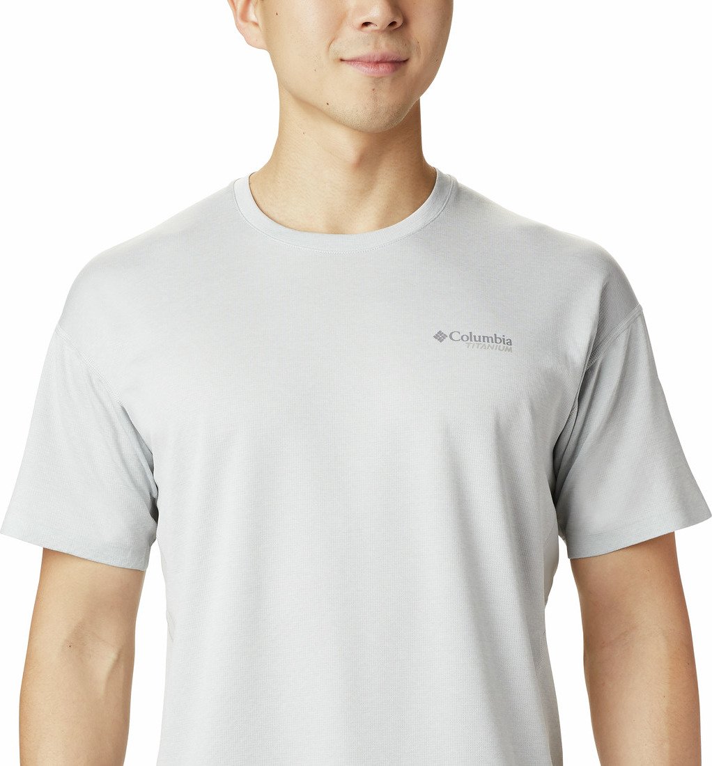 Columbia Titanium Irico Shirt - Short-Sleeve - Men's Carbon Heather, S :  : Clothing & Accessories